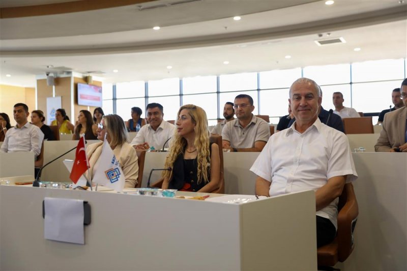 Kurakçıl peyzaj ve su verimliliği sempozyumu alanya’da düzenlendi