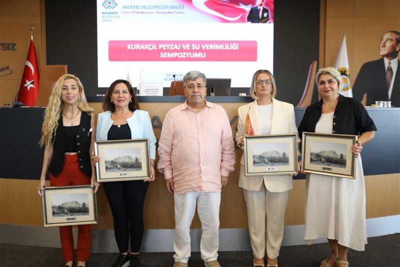 Kurakçıl peyzaj ve su verimliliği sempozyumu alanya’da düzenlendi