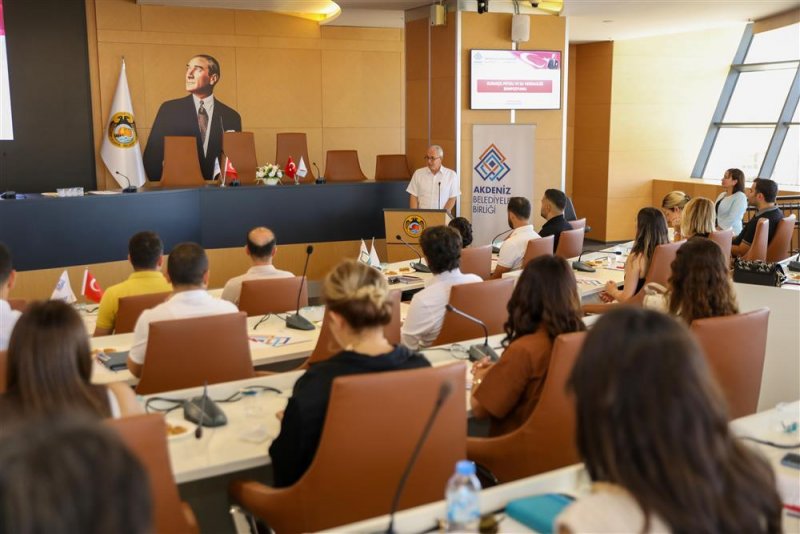 Kurakçıl peyzaj ve su verimliliği sempozyumu alanya’da düzenlendi