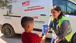 Minikler Halk Süt Ile Sağlıkla Büyüyor