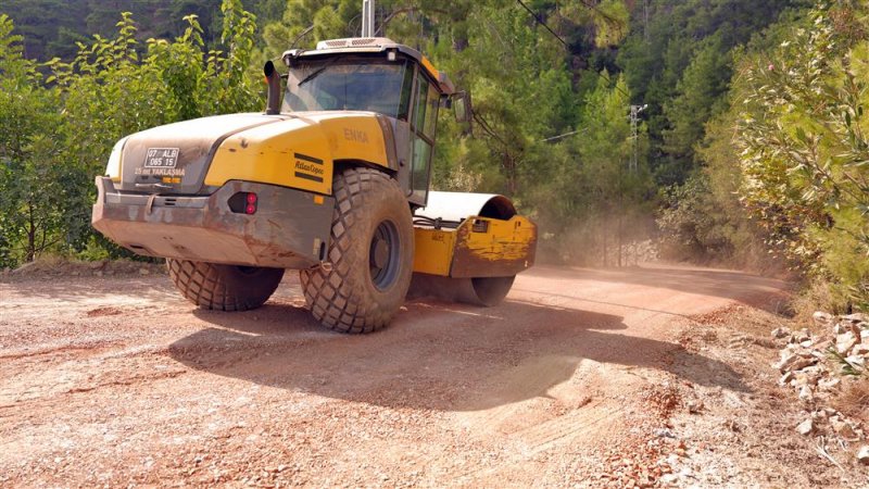 sapadere’deki 3.6 kilometrelik bağlantı yolu asfalta hazırlanıyor