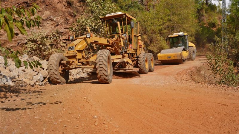 sapadere’deki 3.6 kilometrelik bağlantı yolu asfalta hazırlanıyor
