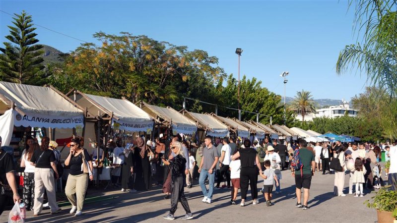 4. alanya tropikal meyve festivali yoğun katılımla sona erdi