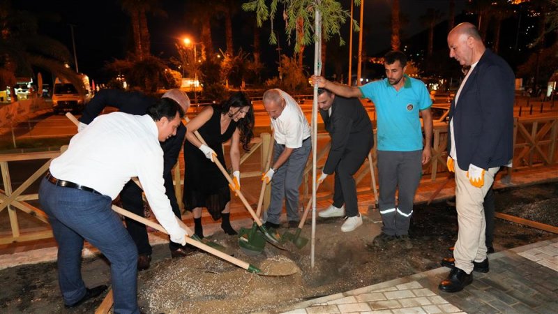 7. alanya kitap fuarı "okumak yeşertir" temasıyla başladı
