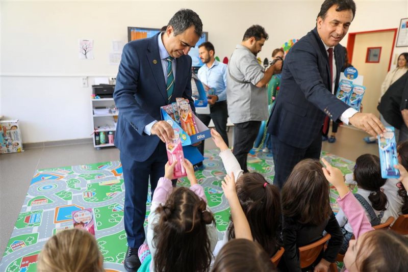 Alanya belediyesi’nden miniklere temizlik eğitimi