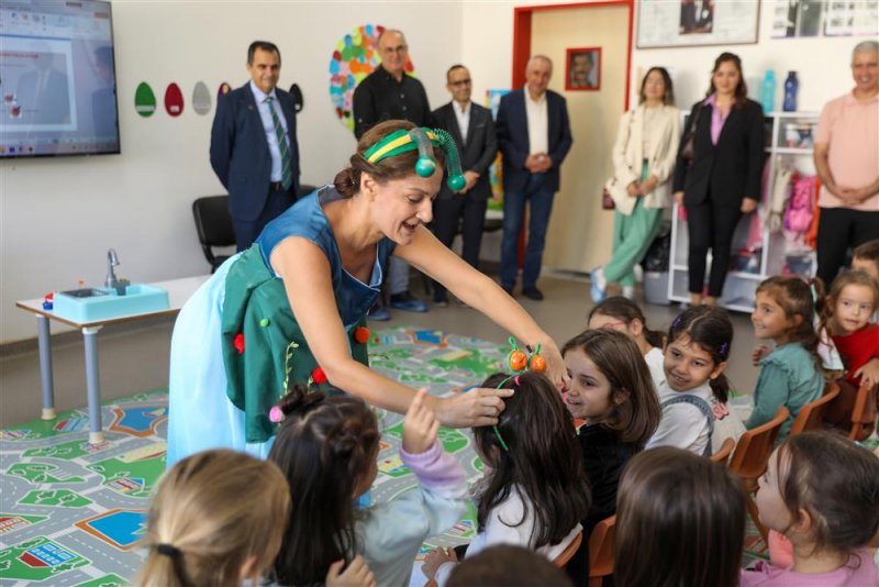 Alanya belediyesi’nden miniklere temizlik eğitimi
