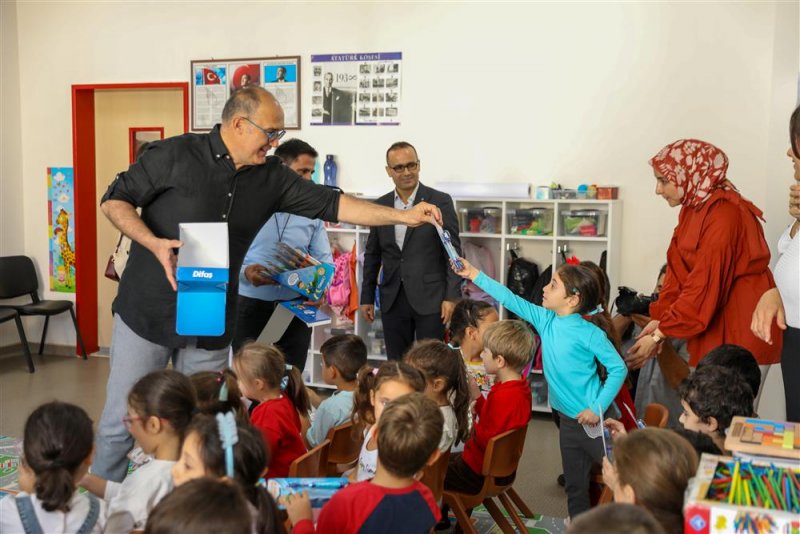 Alanya belediyesi’nden miniklere temizlik eğitimi