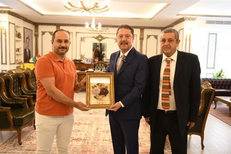 Alanya belediyesi uluslararası beypazarı festivali’nde