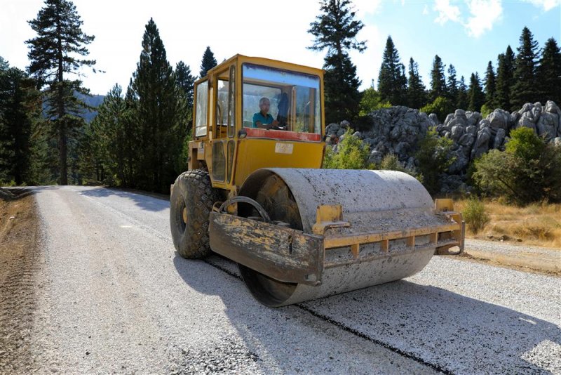 Alanya’da yarım asırlık yol sorunu tarihe karıştı