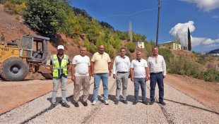 Çamlıca mahallesi’ne 5 kilometre uzunluğunda asfalt yapılıyor