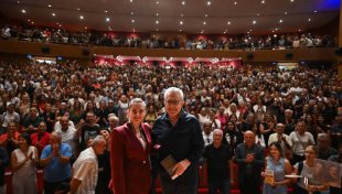 Zülfü Livaneli Okurlarıyla Buluştu