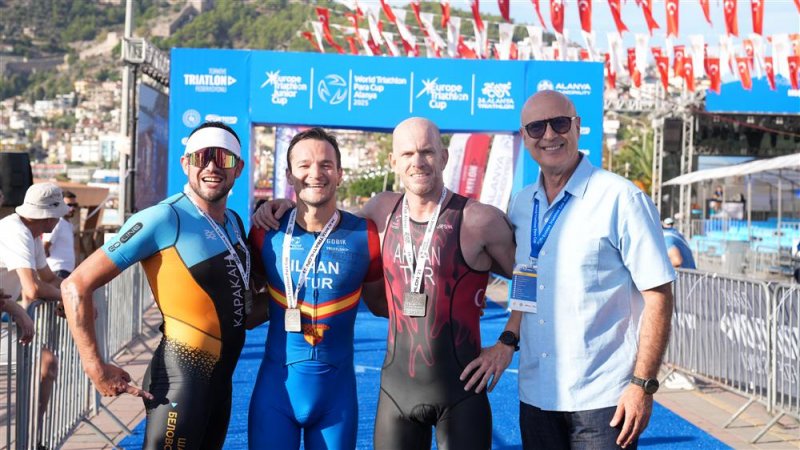 34. uluslararası alanya triatlonu tamamlandı