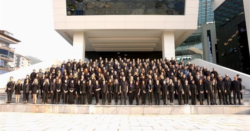 Alanya belediyesi’nden kadına şiddete siyah tepki