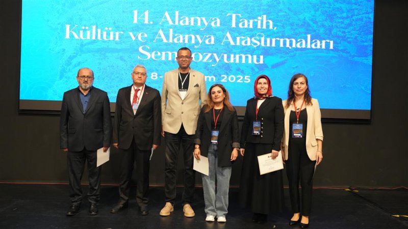 Alanya'nın tarihine ve kültürüne ışık tutan sempozyum