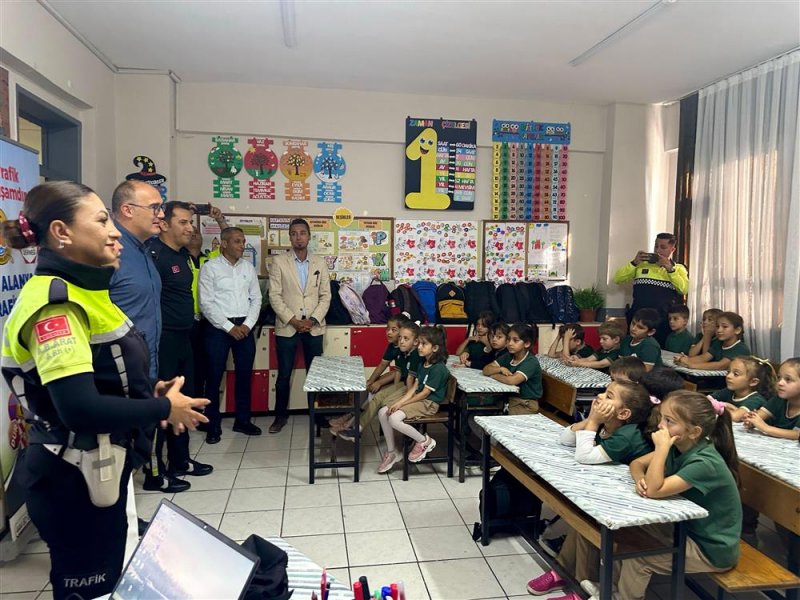 Öğrencilere uygulamalı trafik eğitimi