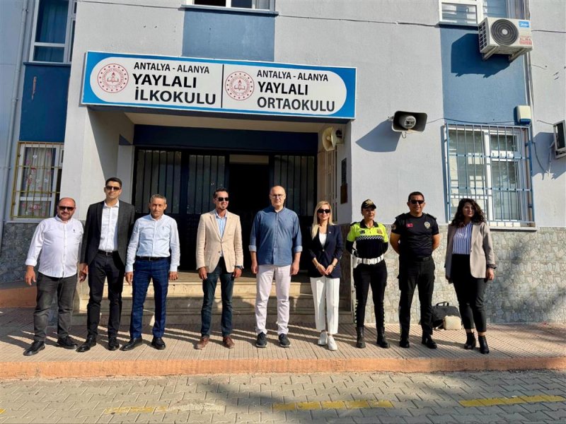 Öğrencilere uygulamalı trafik eğitimi