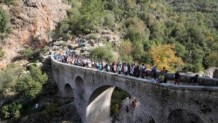 Tarihin izinde unutulmaz yürüyüş: alanya keykubat göç ve kervan yolu etkinliği tamamlandı