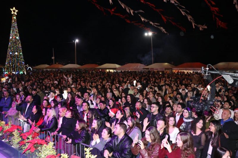 Alanya'da uluslararası noel pazarı coşkusu
