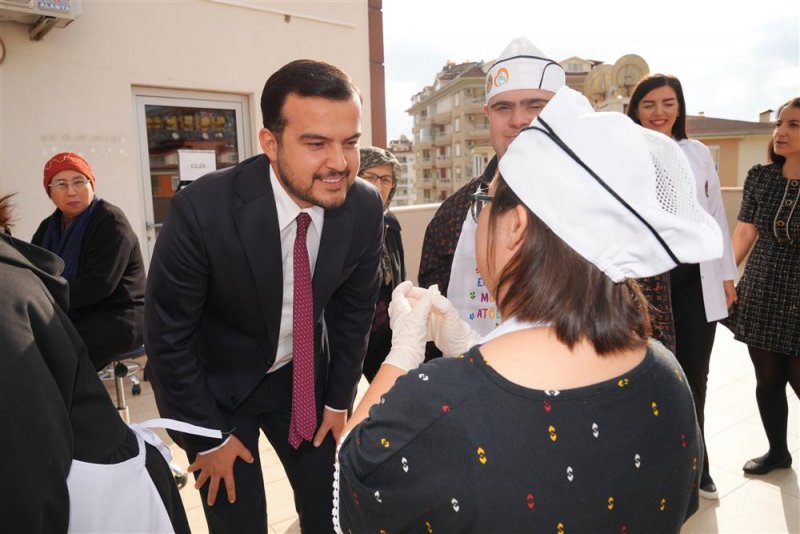Alanya&rsquo;nın &ouml;zel aş&ccedil;ıları mutfakta buluştu