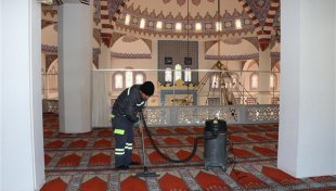 Alanya belediyesi’nden camilerde temizlik çalışması
