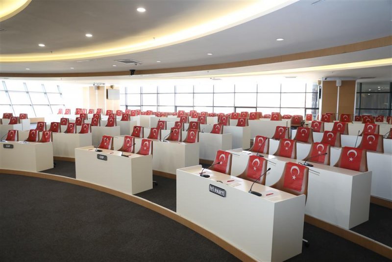 Alanya belediye meclisinde eski belediye binası projesi tanıtıldı