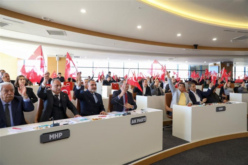 Alanya belediye meclisinde eski belediye binası projesi tanıtıldı