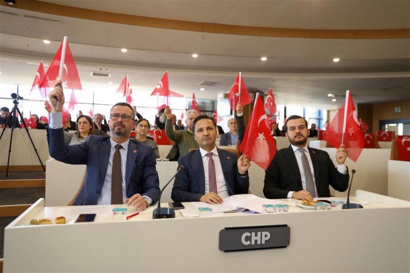 Alanya belediye meclisinde eski belediye binası projesi tanıtıldı