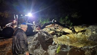 Alanya belediyesi'nden gece mesaisi