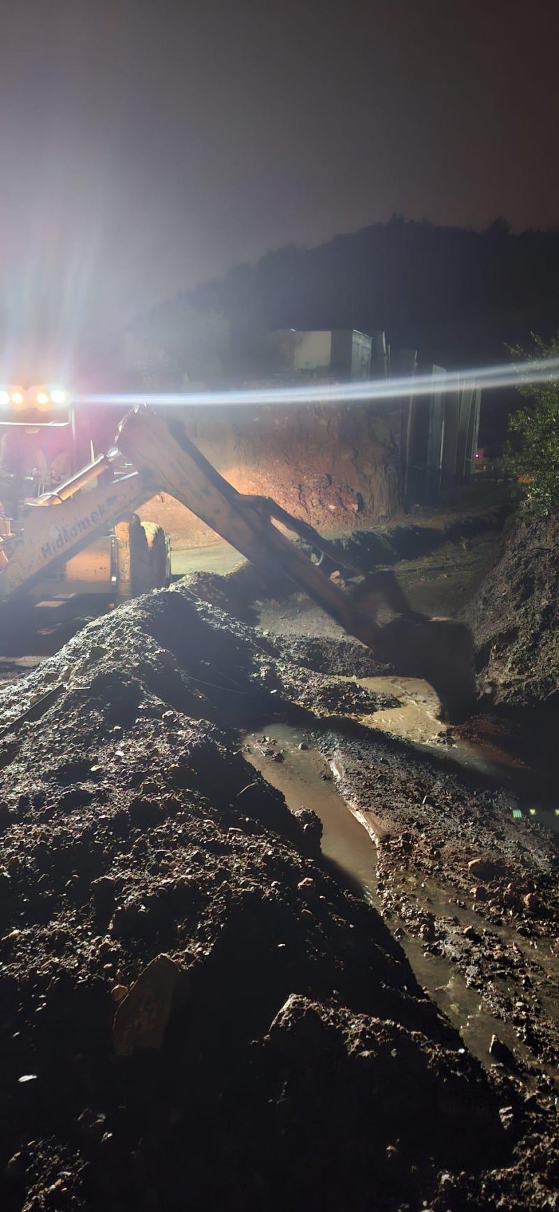 Alanya belediyesi'nden gece mesaisi