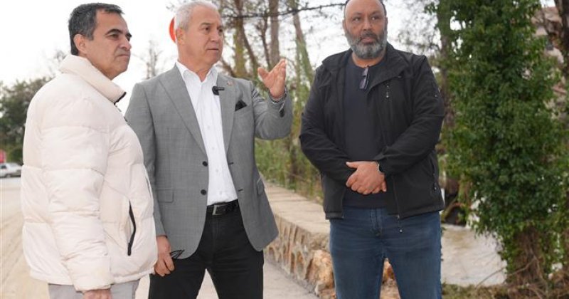 Alanya belediyesi yağış sonrası hasarları gideriyor, yeni yağışlara karşı önlem alıyor