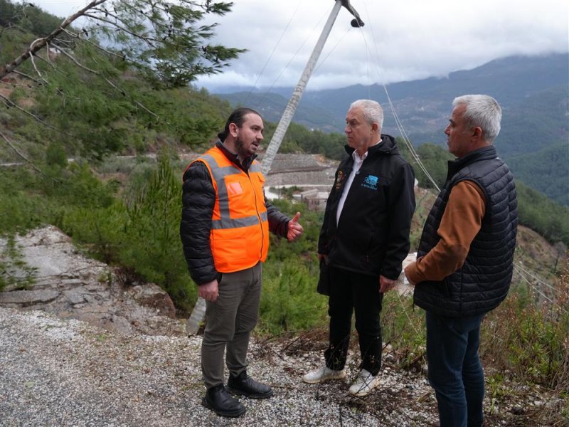 Başkan &ouml;z&ccedil;elik'ten hasar tespiti