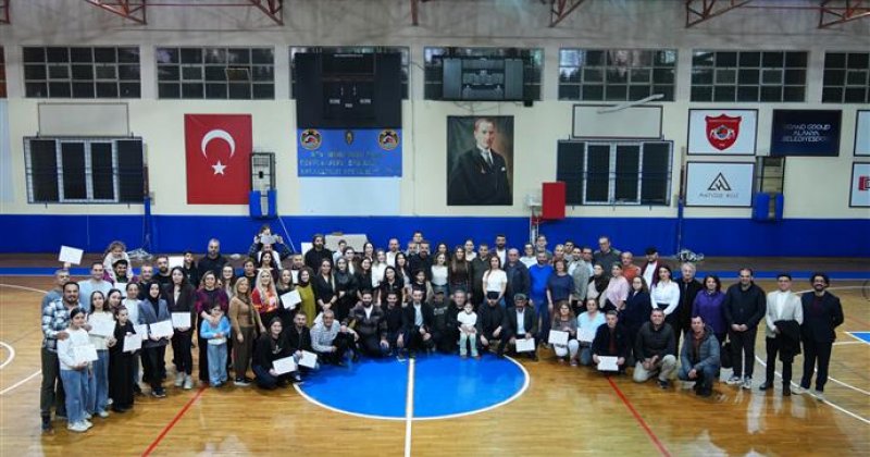 Zeybek kursları’nda 4. dönem tamamlandı