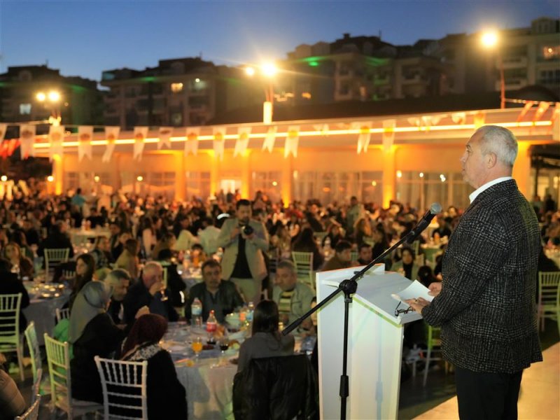Alanya belediyesi ailesi iftar sofrasında buluştu