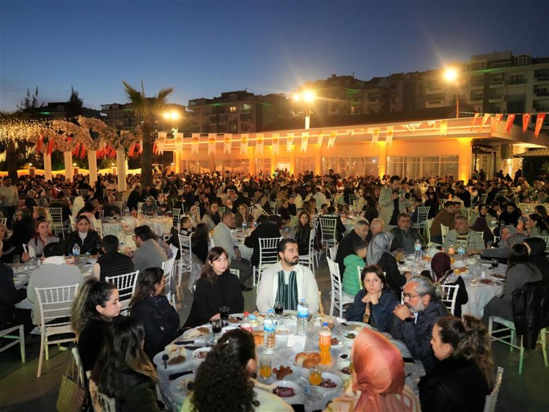 Alanya belediyesi ailesi iftar sofrasında buluştu