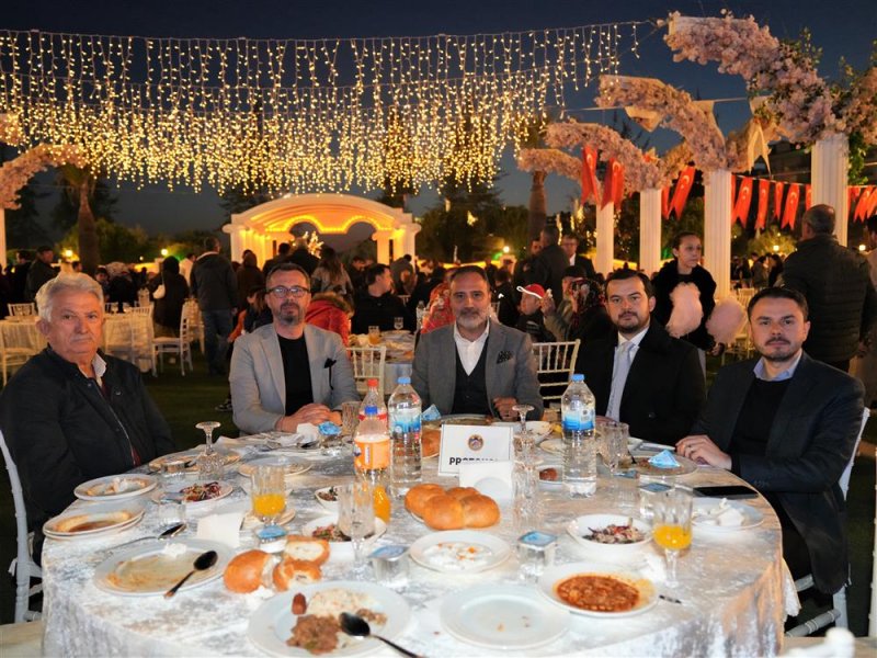 Alanya belediyesi ailesi iftar sofrasında buluştu