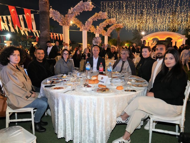 Alanya belediyesi ailesi iftar sofrasında buluştu