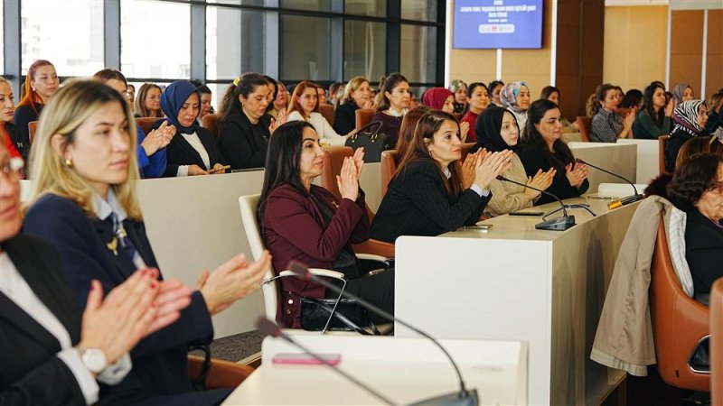 Alanya belediyesi&rsquo;nden tarihi adım başkan &ouml;z&ccedil;elik cemr avrupa yerel yaşamda kadın-erkek eşitliği şartı&rsquo;nı imzaladı