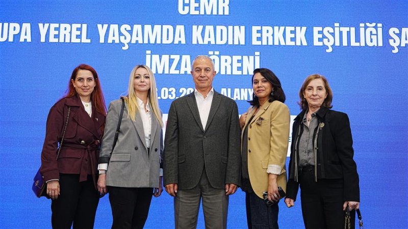 Alanya belediyesi&rsquo;nden tarihi adım başkan &ouml;z&ccedil;elik cemr avrupa yerel yaşamda kadın-erkek eşitliği şartı&rsquo;nı imzaladı