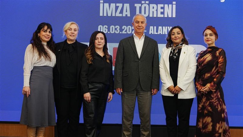 Alanya belediyesi&rsquo;nden tarihi adım başkan &ouml;z&ccedil;elik cemr avrupa yerel yaşamda kadın-erkek eşitliği şartı&rsquo;nı imzaladı