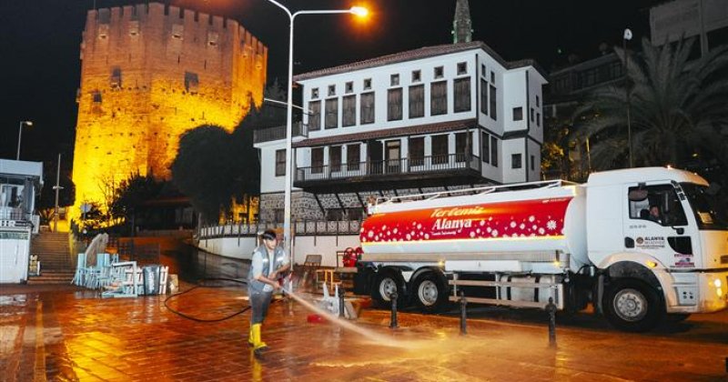 Alanya belediyesi’nden yoğun temizlik mesaisi