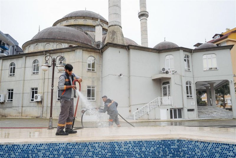 Alanya belediyesi&rsquo;nden yoğun temizlik mesaisi