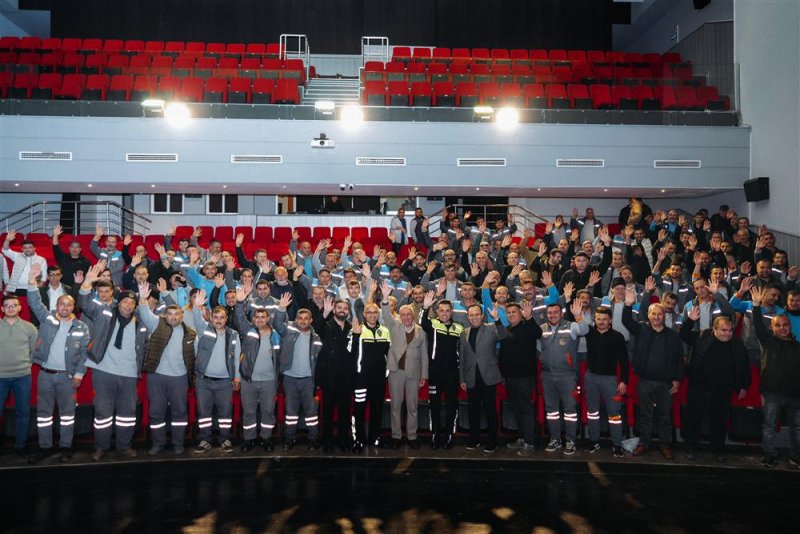 Alanya belediyesi temizlik işleri şof&ouml;rlerine trafik eğitimi