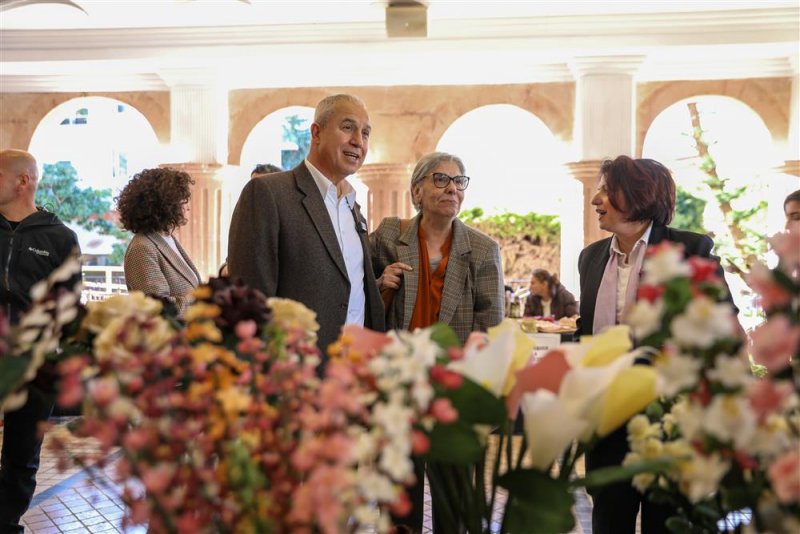 Alanya'da 8 mart coşkusu: başkan &ouml;z&ccedil;elik&rsquo;ten "kadın dostu kent ve şiddete sıfır tolerans" vurgusu