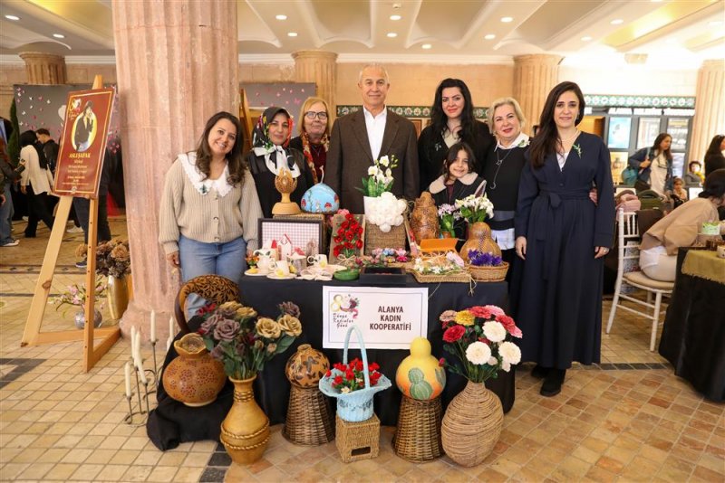 Alanya'da 8 mart coşkusu: başkan &ouml;z&ccedil;elik&rsquo;ten "kadın dostu kent ve şiddete sıfır tolerans" vurgusu