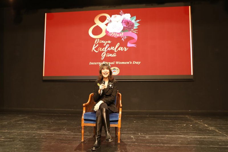 Alanya'da 8 mart coşkusu: başkan &ouml;z&ccedil;elik&rsquo;ten "kadın dostu kent ve şiddete sıfır tolerans" vurgusu