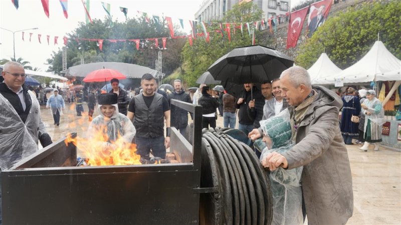 Alanya&rsquo;da nevruz bayramı coşkuyla kutlandı