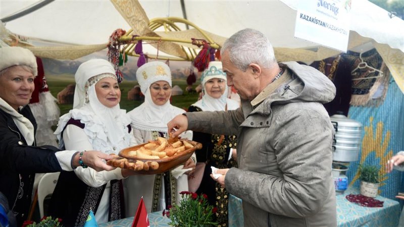 Alanya&rsquo;da nevruz bayramı coşkuyla kutlandı