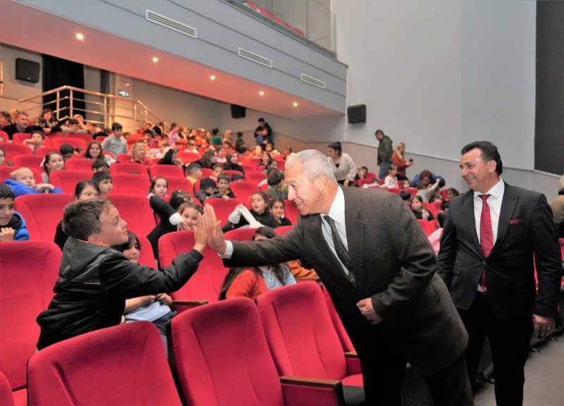 Alanya&rsquo;nın kadim masalı &ldquo;dağ padişahı&rdquo; okuyucuyla buluştu