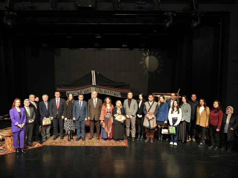 Alanya&rsquo;nın kadim masalı &ldquo;dağ padişahı&rdquo; okuyucuyla buluştu