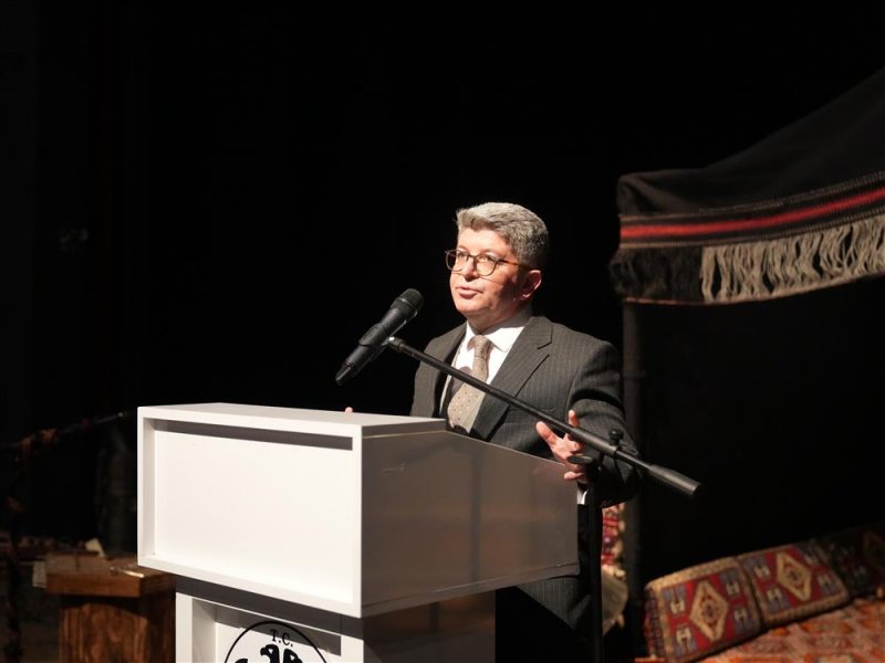 Alanya&rsquo;nın kadim masalı &ldquo;dağ padişahı&rdquo; okuyucuyla buluştu